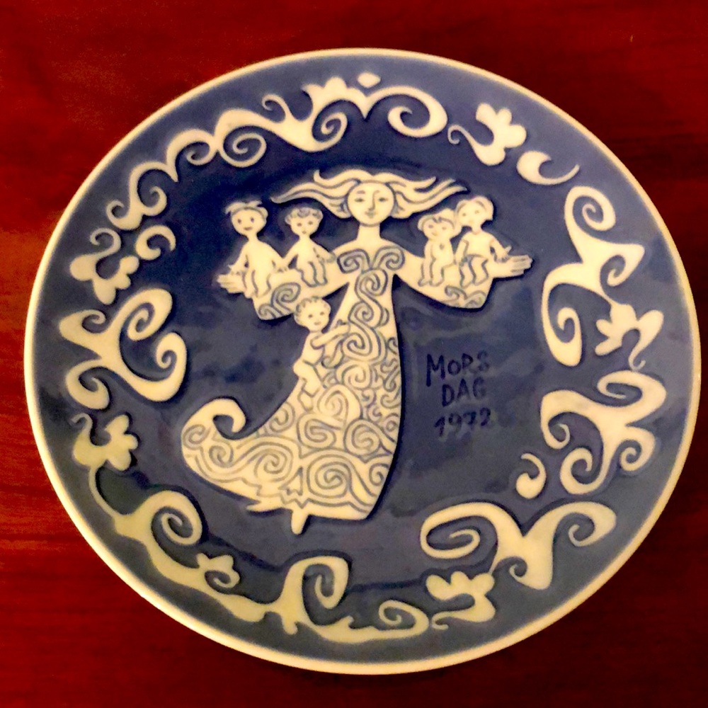 Royal Copenhagen Mother’s Day Plate
